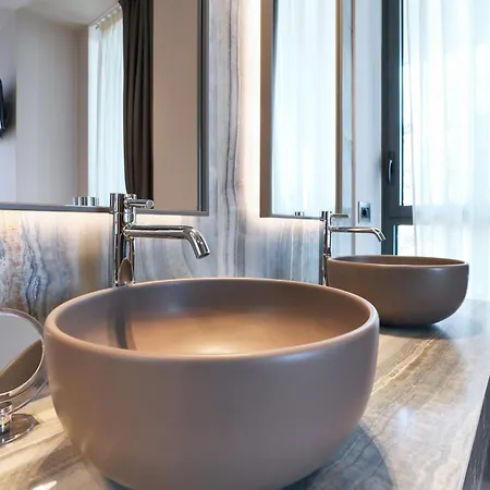 Luxury In Bosco Verticale Isola Apartamento *
